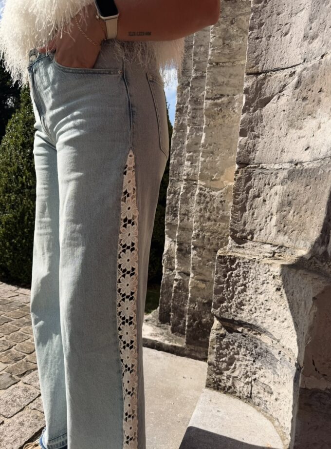DAISY DENIM